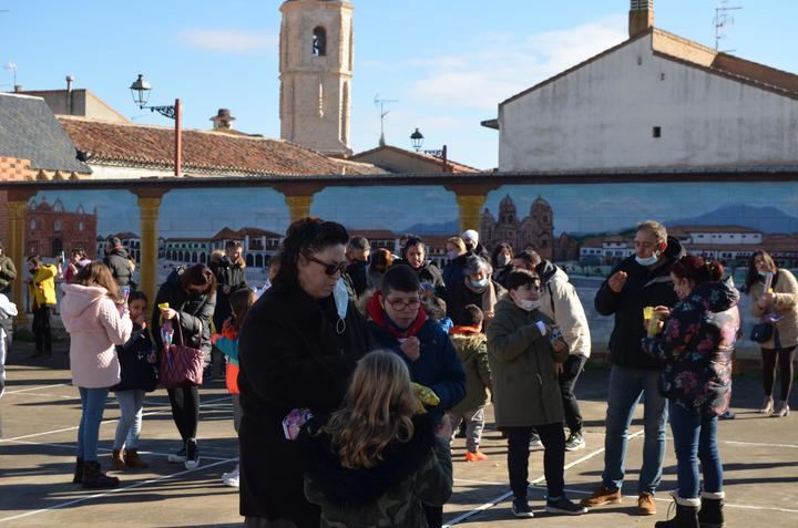 Los más pequeños de Yunquera de Henares adelantaron el final del 2020 con las Campanadas Infantiles