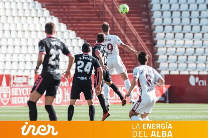 Duro varapalo para el Alba en el Belmonte