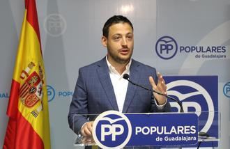 Vara pide a Page que apueste por la natalidad para luchar 