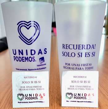 Unidas Podemos - Izquierda Unida de Diputación de Guadalajara repartirá en fiestas vasos reutilizables y preservativos con el mensaje "Solo sí es sí" 