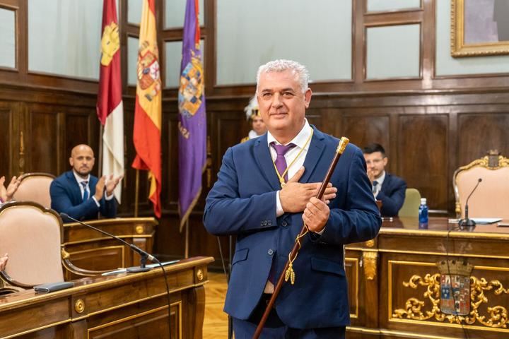 El presidente de la Diputación de Guadalajara percibirá un salario de 76.308 euros