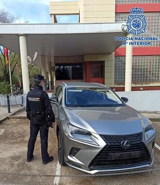 La Polic&#237;a Nacional detiene al conductor de un veh&#237;culo robado que circulaba por la N-II, a su paso por Guadalajara, con placas de matr&#237;cula falsas