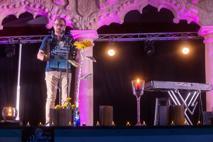Versos a Medianoche cumplió con su cita con los poetas de Guadalajara en el Palacio del Infantado