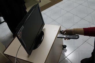 Los castellanomanchegos dedicaron 3 horas y 22 minutos a ver la televisión en febrero