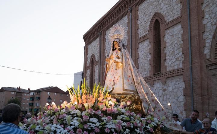 Traslado de la Virgen de la Antigua, ayer en Guadalajara capital. Foto : EDUARDO BONILLA