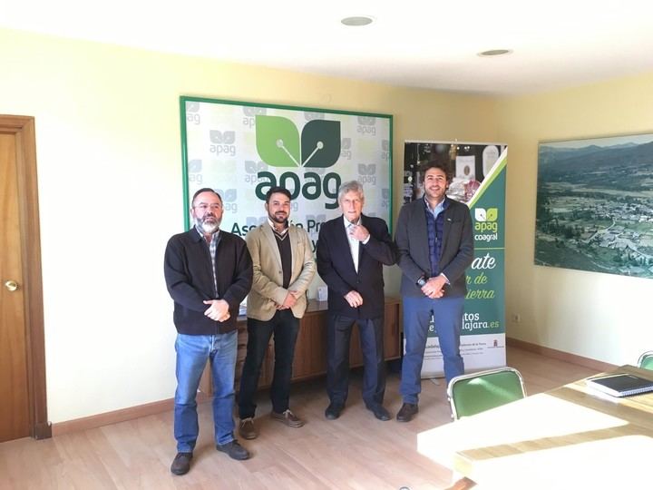 López Maraver (VOX) visita la Asociación Provincial de Agricultores y Ganaderos de Guadalajara
