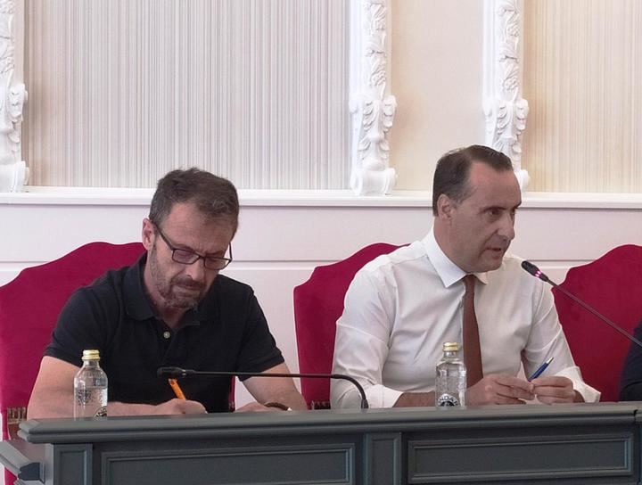 VOX avisa de que el desmesurado gasto del Gobierno de Rojo y Ciudadanos está dejando con telarañas la caja fuerte de los ahorros del Ayuntamiento de Guadalajara de los últimos 16 años