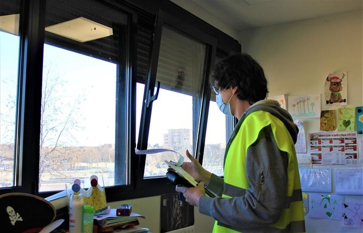 La medición de los niveles de CO2 en el CEIP Jocelyn Bell de Valdeluz concluye que NO se precisan filtros en las aulas