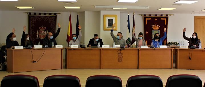 Yebes pide a la Diputación que lleve a cabo los trámites para la ejecución de la carretera de unión entre el pueblo y Valdeluz 