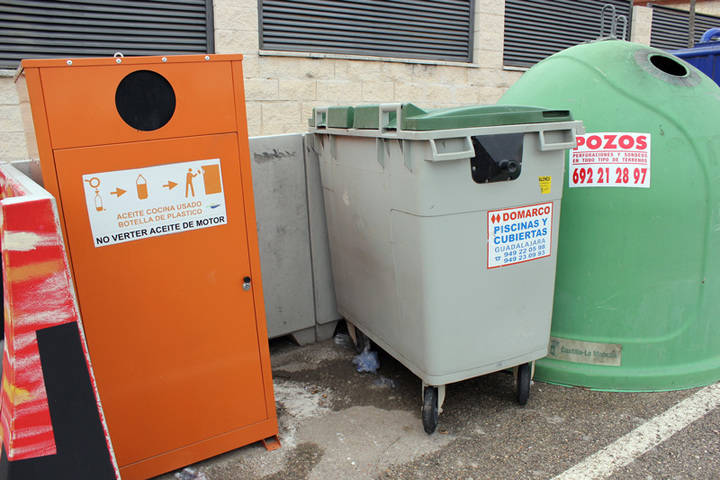 Los vecinos de Yebes y Valdeluz reciclaron 10 toneladas de material textil en 2019, un 17% más que el año anterior