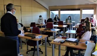 Ocho desempleados se forman como dinamizadores culturales con el programa RECUAL que se imparte en Yebes