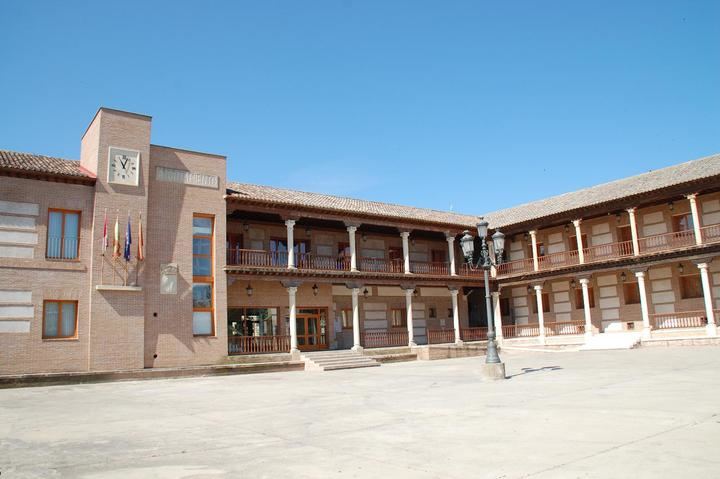 El Ayuntamiento de Yunquera de Henares vuelve a abrir sus puertas a partir de este lunes 