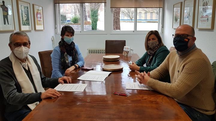 El Ayuntamiento de Yunquera de Henares renueva su convenio de colaboración con Cáritas Diocesana