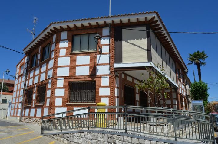 Los yunqueranos pueden aportar sus ideas para el reglamento del nuevo Centro de Negocios y de Formación de la localidad