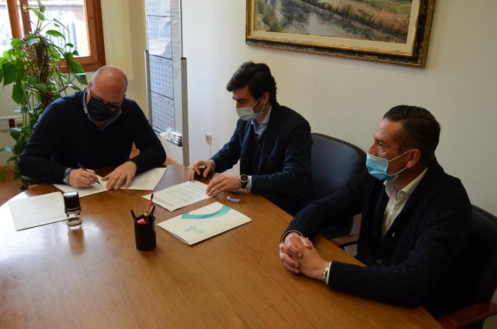 Yunquera de Henares firma con Grupo IGNIS e ib Vogt un acuerdo de colaboración para la instalación de una planta fotovoltaica con una inversión de 105 millones de euros 