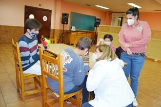 El Proyecto Intégrate proporciona alivio familiar a quienes cuidan de personas con alguna dependencia en Yunquera de Henares