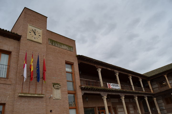 UN APLAUSO : El Ayuntamiento de Yunquera de Henares YA ha abonado TODAS las ayudas a pymes y autónomos para paliar los efectos de la crisis provocada por el coronavirus