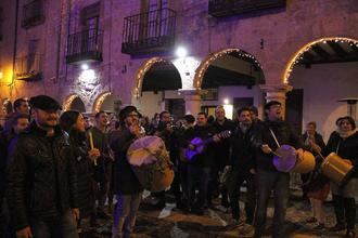 LETRAS VIVAS SEGUNTINAS : Tiempo de zambombas