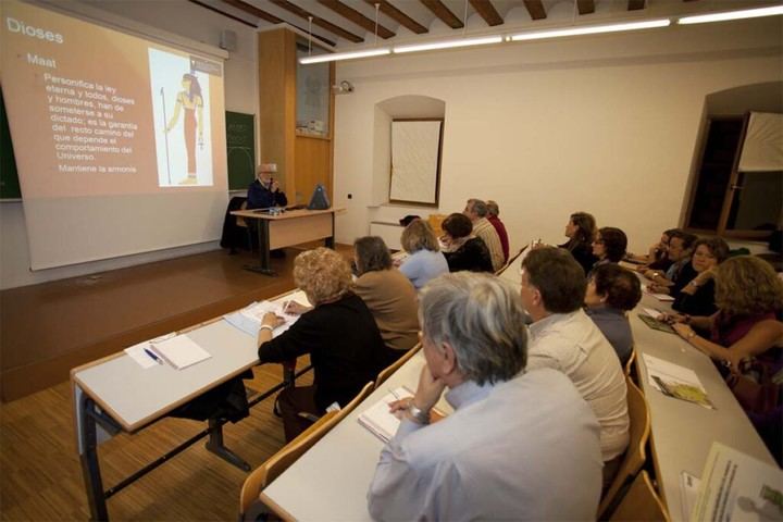 Inscripciones abiertas para cursos de la Universidad de Mayores en el segundo cuatrimestre