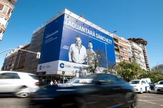 COPE desvela el misterio de su lona viral y presenta su campaña 