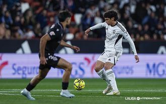 El Alba pierde dos puntos en el descuento