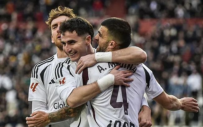 El Alba gana por 2-1 al Almería y suma 