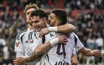 El Alba gana por 2-1 al Almería y suma 