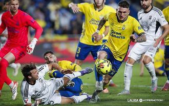 El Alba no logra puntuar en Gran Canaria en un partido donde hizo méritos para hacerlo