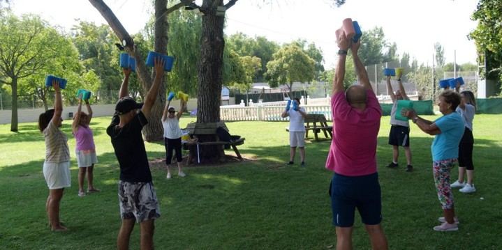 Alovera ofrece 120 plazas gratuitas de ocio para mayores este verano