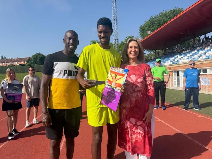 Más de 250 deportistas en el II Encuentro de Atletismo con un emotivo homenaje a siete atletas referentes en Guadalajara