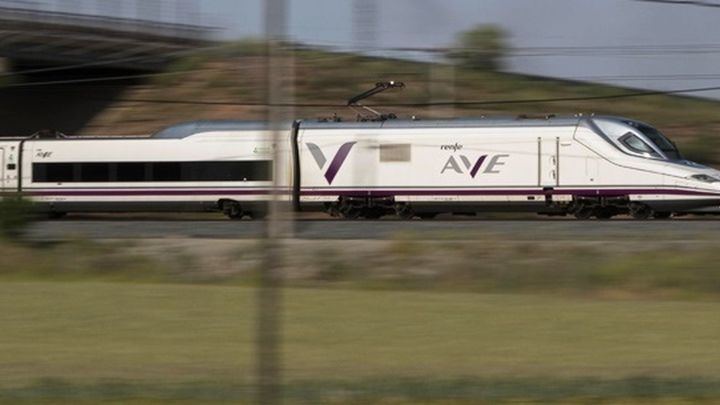 Retrasos en ocho trenes de Renfe entre Madrid y Andalucía por una incidencia técnica en un AVE