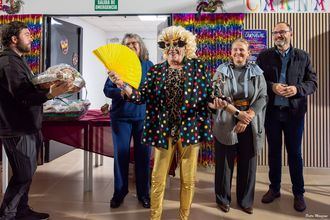 El Baile de Mayores de Carnaval llena el Centro Social Cifuentes