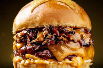 La Aesan lanza alerta por posible presencia de plástico en carne de hamburguesa de Cárnicas Gallego, distribuida en Castilla La Mancha