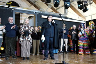 Guadalajara inaugura su Carnaval con un emotivo pregón mendocino y la presencia de 36 botargas de toda la provincia