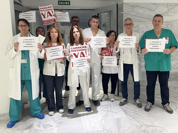 Vergonzosa la actitud de Emiliano García Page con los trabajadores del SESCAM : 