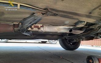 La Guardia Civil desarticula en Guadalajara a dos grupos criminales dedicados al robo de catalizadores