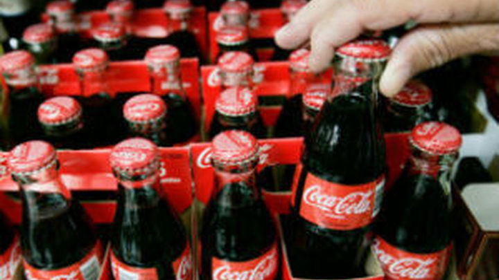 Coca-Cola obedece a Trump y lanzará en EEUU una versión elaborada con azúcar de caña