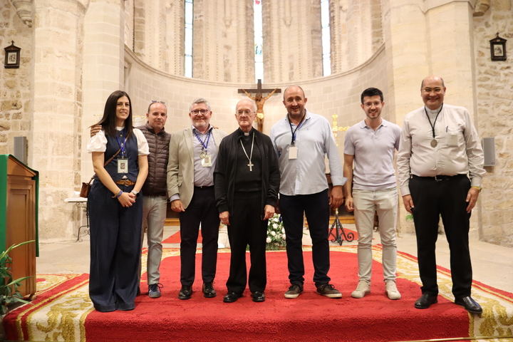 Representantes del PP participan en el VIII Encuentro Diocesano de Cofradías y Hermandades que reúne a más de 500 personas en Cifuentes