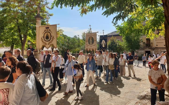 Medio millar de participantes acudieron al Encuentro de cofradías en Cifuentes
