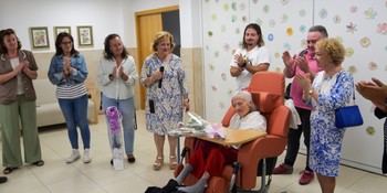 María, la residente más longeva de Alovera, cumple 101 años