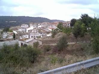Vecinos de Córcoles denuncian alarmante deterioro del municipio de Córcoles, pedanía de Sacedón