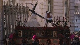 Estación de penitencia del Cristo de las Tres Caídas en la Catedral de la Almudena