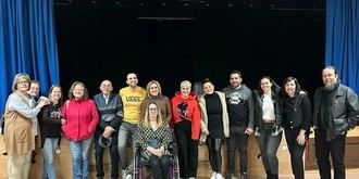 Dario Mares cautiva al público en el ciclo de comedia de El Casar