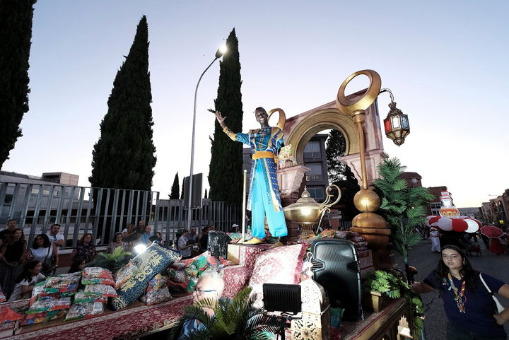 Desfile de Carrozas ayer en la Ferias y Fiestas de Guadalajara. Foto : EDUARDO BONILLA