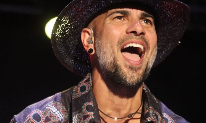 Efecto Pasillo llena de energía el primer gran concierto de las Fiestas 2025