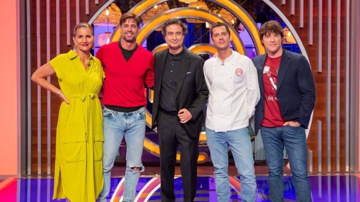 William Levy sorprende a los concursantes de 'MasterChef Celebrity'