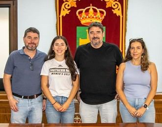 El Ayuntamiento apoya a Elena Melich, primera golfista profesional de la provincia