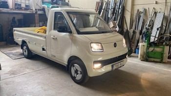 Quer adquiere nueva furgoneta para fortalecer su Brigada Municipal