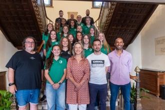 El Dínamo Guadalajara festeja su ascenso en el Ayuntamiento