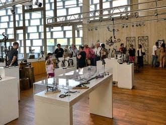 Más de 50 obras de forja se exhiben en el Teatro Buero Vallejo